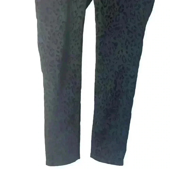 Chicos Black Leopard Print Skinny Grunge Goth Dark Edgy Casual Jeggings Jeans 10 - Picture 3 of 5